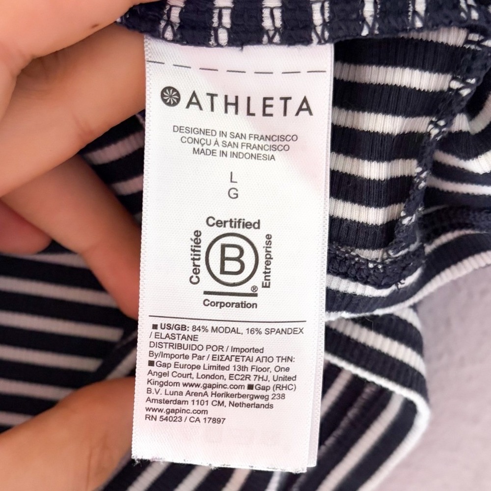 Athleta Signature Rib Crop Tee Navy White Minimalist Athleisure Size Large - Picture 4 of 5
